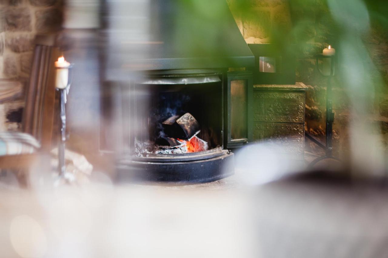 The George Inn Barford St Michael Exterior photo A fireplace in the restaurant