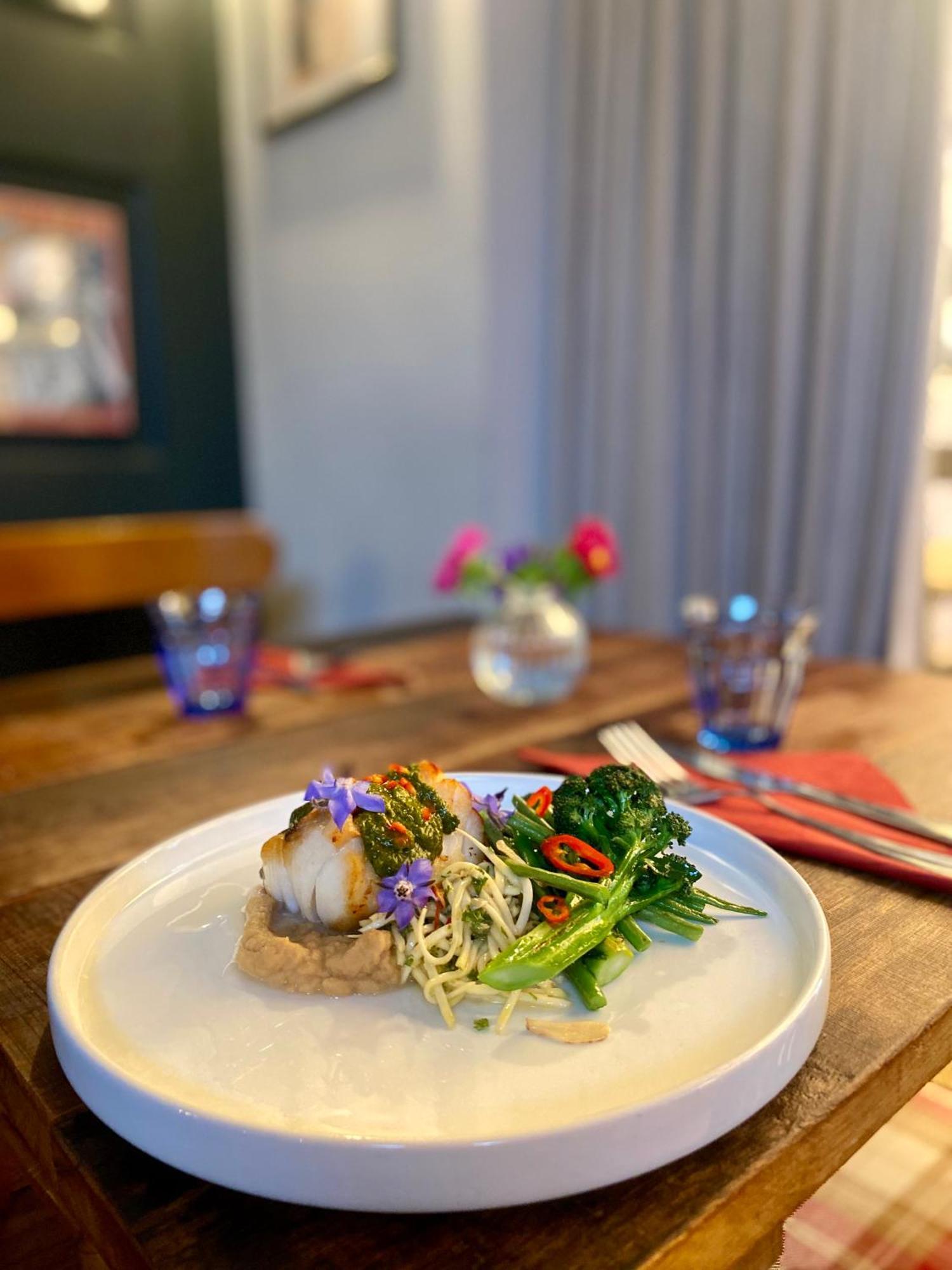 The George Inn Barford St Michael Exterior photo A plate of food at the restaurant