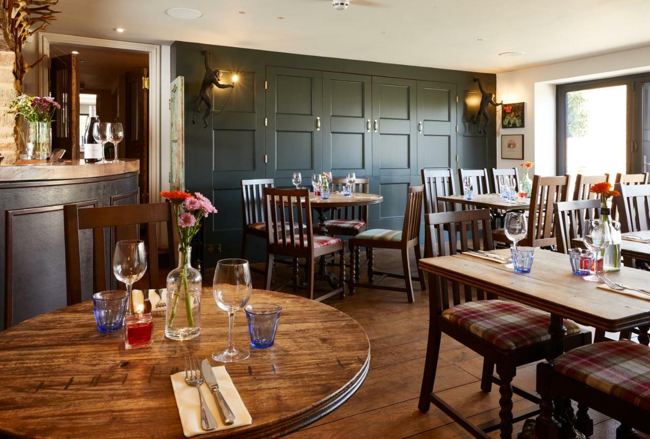 The George Inn Barford St Michael Exterior photo The interior of the restaurant